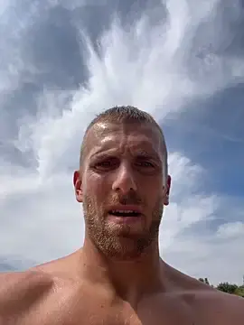 Stripchat Live Sex of Johnytrain