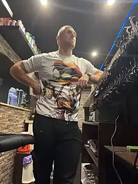 Stripchat Adult Webcam of Johnytrain