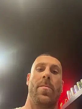 Stripchat Watch Live Sex Cams of Johnytrain
