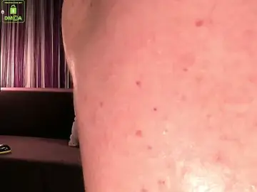 Stripchat Best Webcam of OliverSport