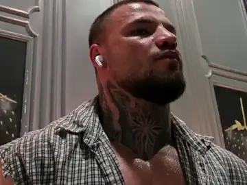 Stripchat Adult Webcams of OliverSport