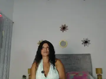 Stripchat Live Sex of esmeralda_li