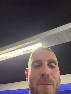 Stripchat Live Sex Cam of trainwithme