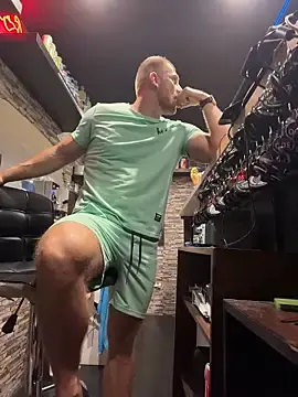 Stripchat Free Porn Cam of trainwithme