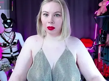 Stripchat Live Sex Cam of Anna_Maxwell