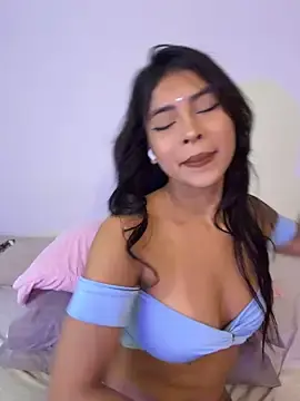 Stripchat Live Sex Cam of Chel__