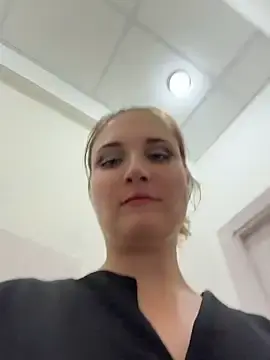 Stripchat Live Sex Cam of AdelRich