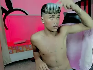 Stripchat Nude Webcam of Angel_foxc_