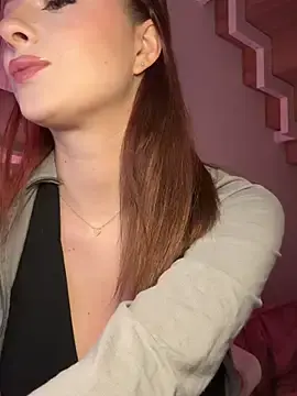 Stripchat Free Porn Cam of Mia-Rey