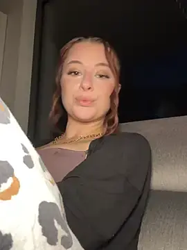 Stripchat Watch Live Sex Cams of Mia-Rey