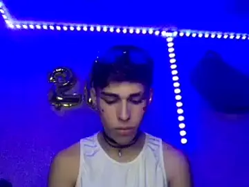 Stripchat Free Porn Cam of andrytedu_20