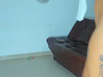 Stripchat Sex Cam of extreme_hot_crazy