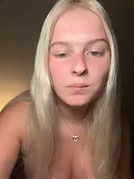 Stripchat Watch Live Sex Cams of Allylove03
