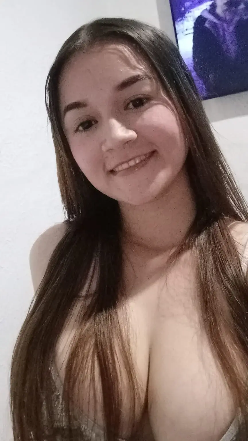Anniee_boobs