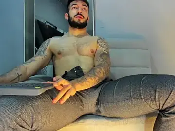 Stripchat Free Porn Cam of MarkWalker__