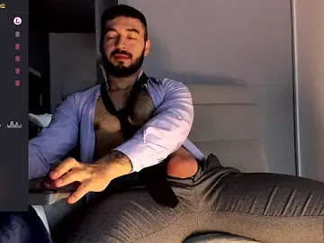 Stripchat Live Sex Cam of MarkWalker__