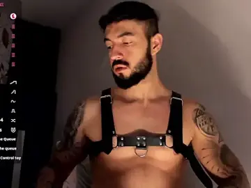 Stripchat Sex Cam of MarkWalker__