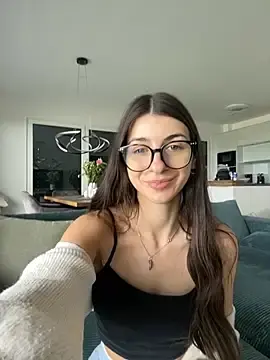 Stripchat Free Porn Cam of Wildberry_