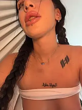 Stripchat Live Sex Cam of XEye_Candy
