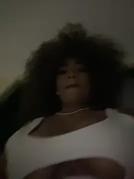 Stripchat Free Live Porn of riri_brunnete