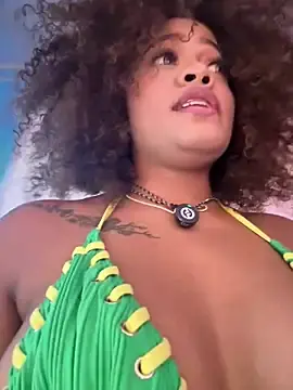 Stripchat Live Sex of riri_brunnete