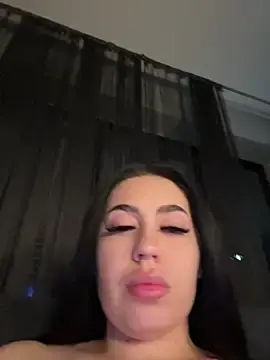 Stripchat Live Sex Cam of Andrestarr