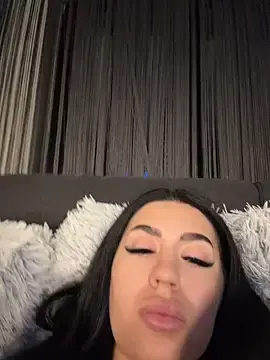 Stripchat Live Sex Cam of Andrestarr
