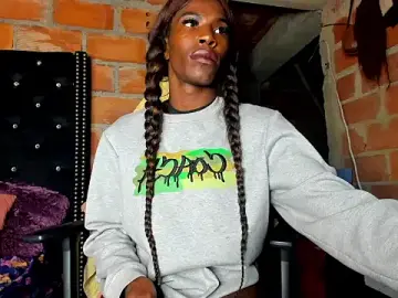 Stripchat Private Sex Chat of Richchocolatesweet_