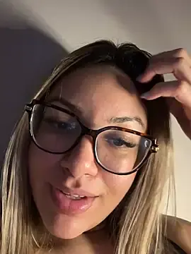 Stripchat Adult Webcam of Clarasc
