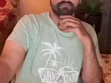 Stripchat Live Sex Cam of Mr_Raje