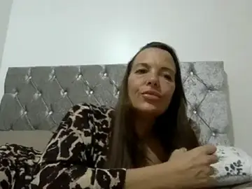 Stripchat Free Live Porn of BritishMilfFrankyX