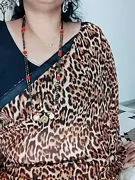 Stripchat Nude Webcam of COOL_TEACHER_69