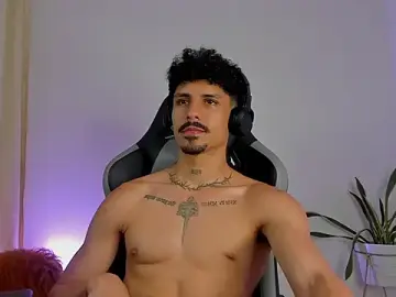 Stripchat Private Sex Chat of Lukeetaylor