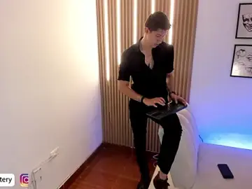 Stripchat Best live sex cam show of Dorianmistery2322_