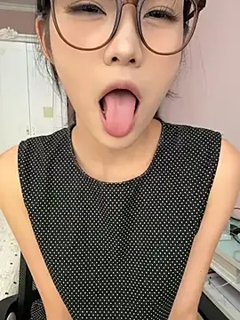 Stripchat Live Sex of yanzi520