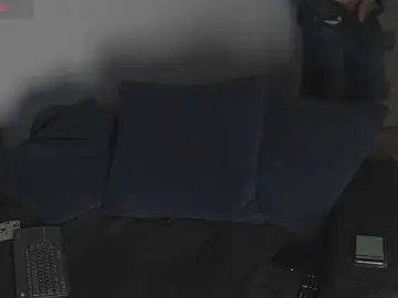 Stripchat Live Sex Cam of Jonathanfranz12