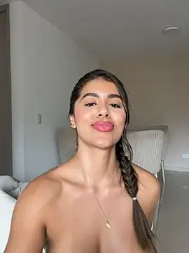 Stripchat Live Porn of MelissaWaltton