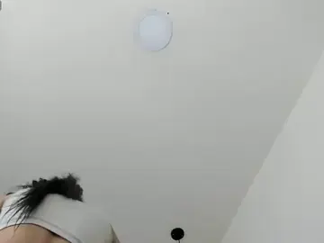 Stripchat Live Sex Cam of Raichell_