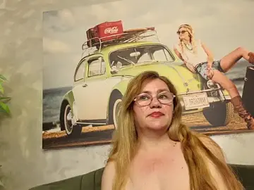 Stripchat Live Sex Cam of Milflyssa