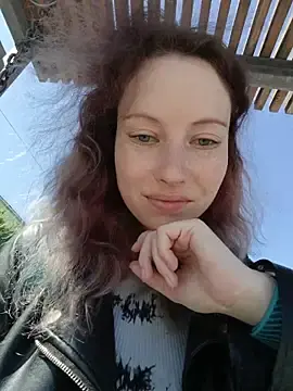 Stripchat Live Sex Cam of Frost_foxy
