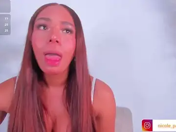 Stripchat Live Sex Cam of Nicole_Paradise