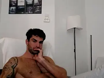 Stripchat Live Sex Cam of Verycutex