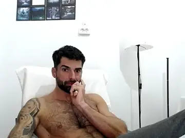 Stripchat Live Sex Cam of Verycutex