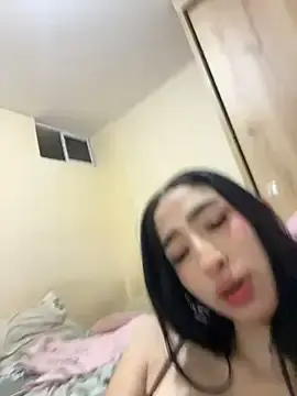 Stripchat Nude Webcam of Vivian_hb