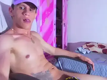 Stripchat Adult Webcam of juanse22cm