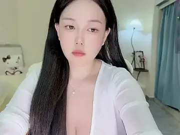 Stripchat Live Sex Cam of Bella_Ava