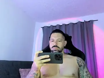 Stripchat Best live sex cam show of Pierre_Vidal