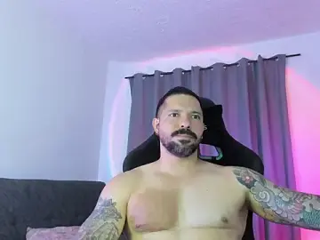 Stripchat Live Sex Cam of Pierre_Vidal