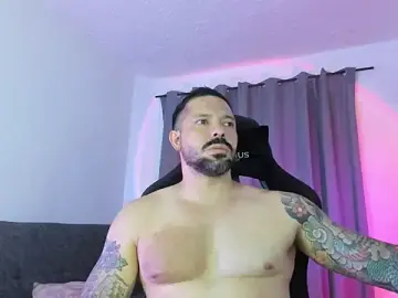 Stripchat Live Sex Cam of Pierre_Vidal