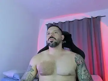Stripchat Adult Webcams of Pierre_Vidal